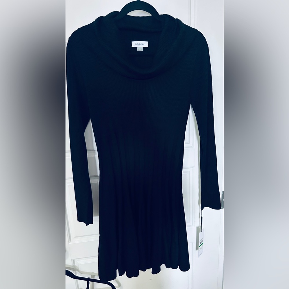 NWT Calvin Klein Black Ribbed Knit Long Sleeve Dress. Beautiful Fold over top